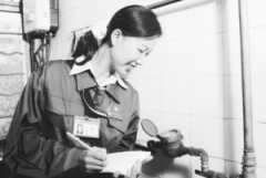 有了智能远传水表“千里眼”，不用上门抄表